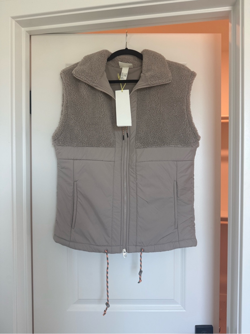 H&M Taupe Sherpa-Panel Vest XS